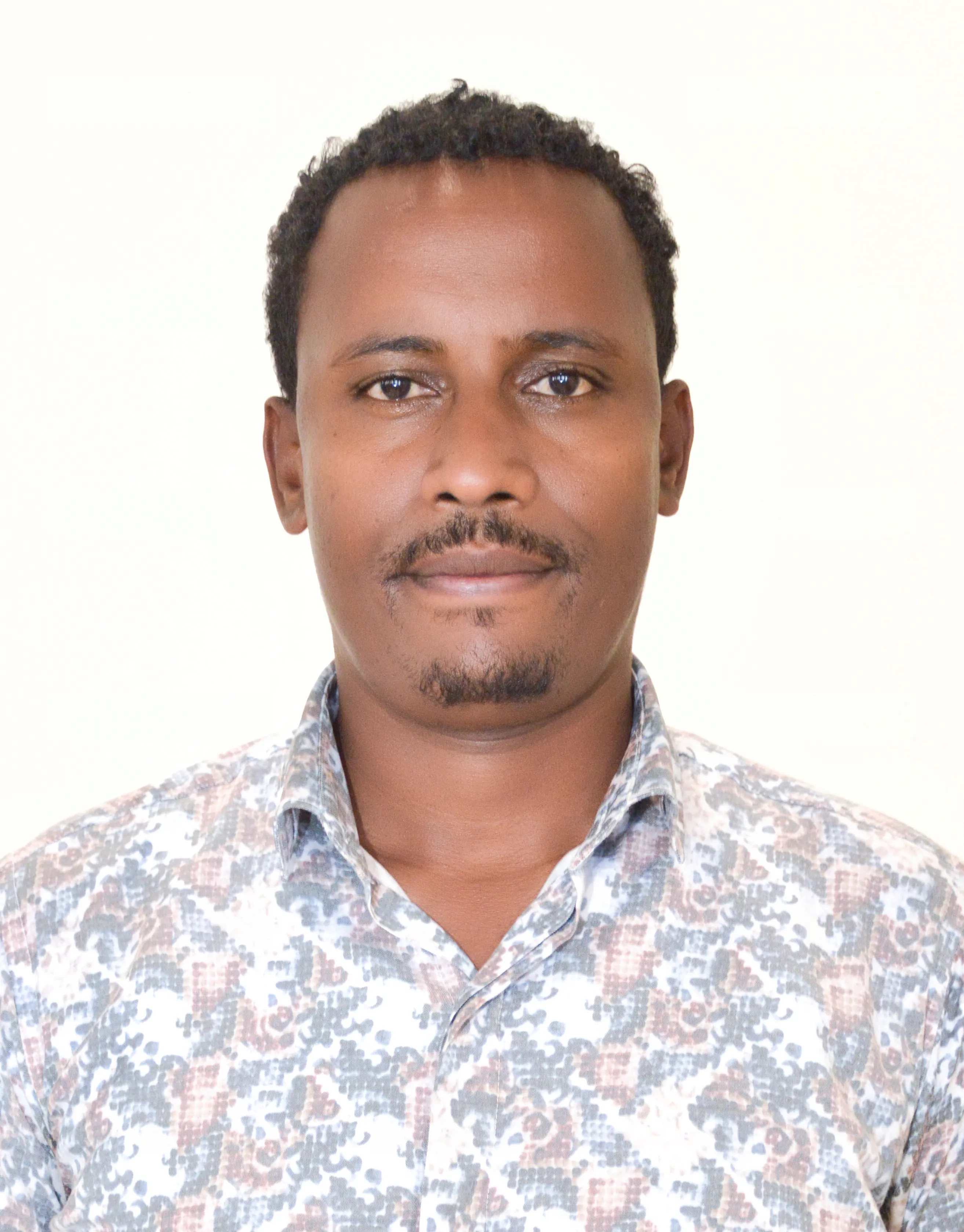 Neziif Zinaab A/Luleessaa